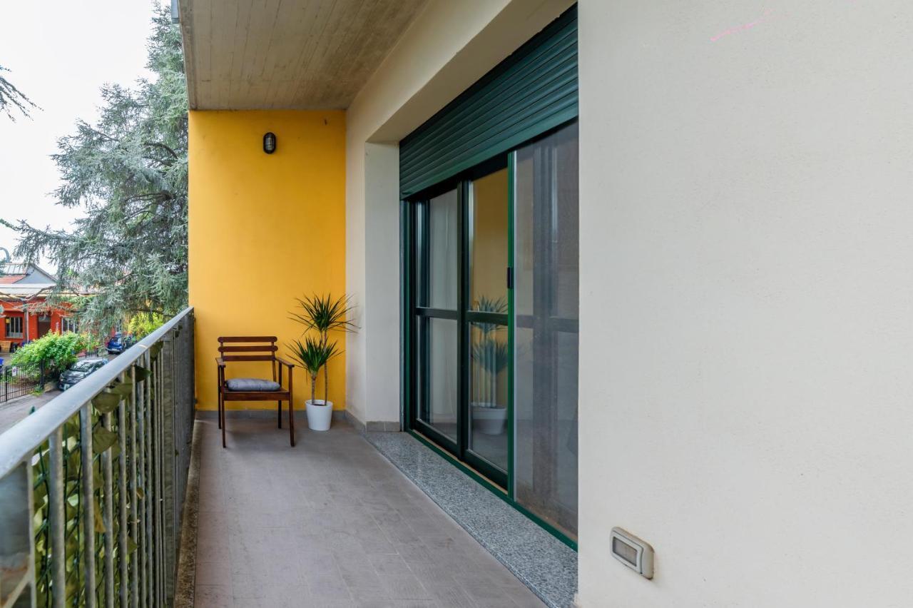 Apartment Residential Con Balcone *